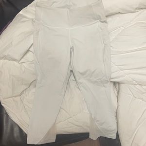 White lululemon leggings